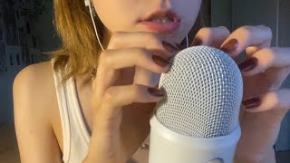 ASMR mic scratching + mouth sounds (tingles!!)