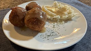 Deep Fried Turkey Stuffing! #thanksgivingleftovers