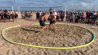 Combate del Campeonato de la Comunidad Valenciana de Lucha Playa 2024