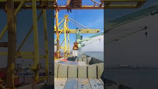 LOADING IN HOLD NUMBER 1#shorts #youtubeshorts#loading#kapalcontainer#containerships#meratuscilacap