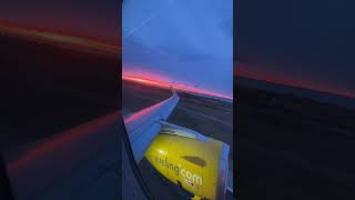 #barcelona #flight #takeoff #airbus #airbus321 #vueling #sunshine #sunsetview #fly #flying #airport