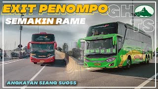 Aktivitas Sore Hari di Exit Penompo | banyak bus angkatan siang keluar masuk GT penompo mojokerto!!