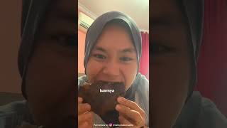 Roti coklat belepotan versi suami yang isi suara voice overnya 😂