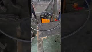 Arc bending machine