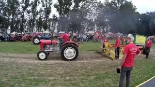 Tractor pulling Wilkowice 2016 - Ursus C 325