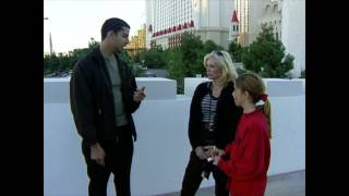 Guessing Amount of Change in Pocket: Street Magic | David Blaine