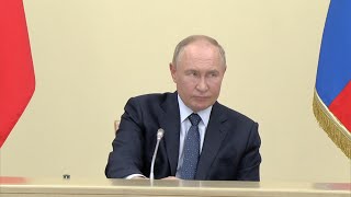 «Надо уложиться в указанные сроки!»: Владимир Путин напомнил о ликвидации полигона Красный Бор