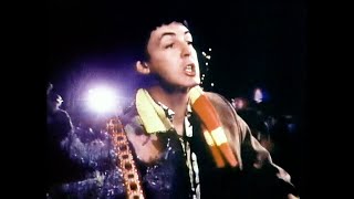 Paul McCartney : "Wonderful Christmastime" (1979) • Official Music Video • HQ Audio • Lyrics Option