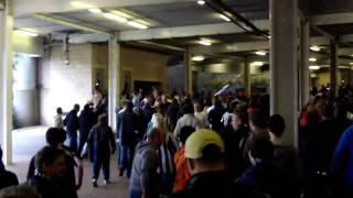 Newcastle United - Sunderland sfeer vooraf in de tunnel