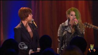 Avril Lavigne / Pat Benatar - Live  2011