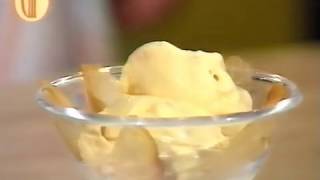 Gelato al miele con frutta secca