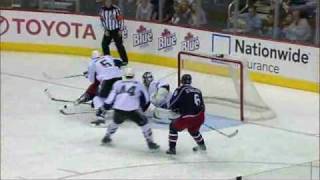 RJ Umberger Amazing Pass to Nash 3/30/2010