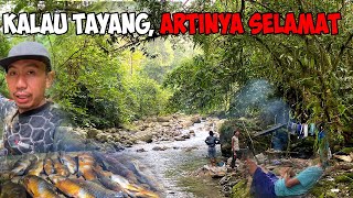 Tersesat Di Dalam Hutan Rimba Saat Mencari Ikan | Jungle Survival Fishing Camp Adventure