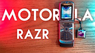 Motorola RAZR V3 (2004) : Революция в мобильном мире / RetroTech