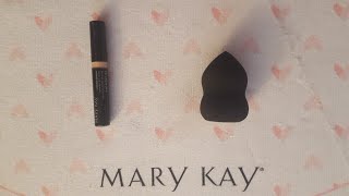 Mary Kay® Undereye Corrector with the Blending Sponge