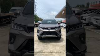 Fortuner sẵn xe giao ngay