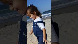 Tininha ❤️ ama a praia!