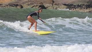 Primeiro surf da Bruna Lacerda