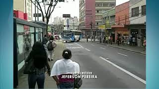 Dois ônibus colidem em cruzamento no Centro, em Campinas