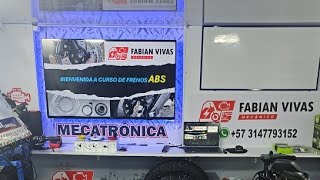 Clase gratuita de frenos ABS en moto