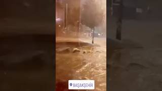 #shortvideo ‎#إسطنبول، ‎#تركيا الفيضانات والامطار الغزيرة  ‎#İstanbul ‎#Turkey ‎#Storm ‎#Başakşehir