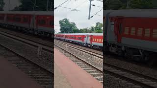 Laal Ghaghra #youtubeshorts #viral #video #trending #shorts #railway #reels #bhojpuri #pawansingh