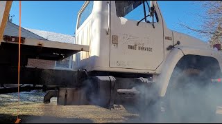 1986 International 6.9L Dump Truck Cold Start