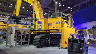 Komatsu booth with no one around at Conexpo 2023.