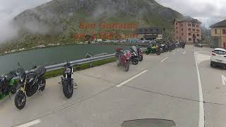 Passo della Tremola, in moto