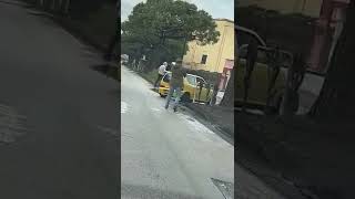 Spari a Napoli | A San Giovanni a Teduccio lo sparano alle gambe