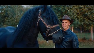 Ionut Nemes - Caii negrii semigrei 🐴 (Official Music Video)