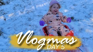 Vlogmas 2021 | Day 5 | Surprise Snow Day & Sledging