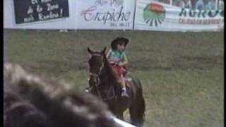 Daniela Ochoa en la Picaresca del 8 en la Feria de Tulua 1994