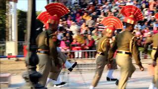 India meets Pakistan, 'Eye Balls on Eye Balls' at its Borders, Wagah & Attari! Beating the Retreat!