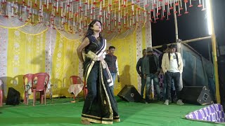 Gudum Gudum Nagpuri Song पे किया इस Ladki ने किया Bahut Heavy Dance Arkesta Program Bokaro में।