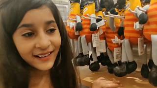 Infiniti Mall | Her first time in a mall | Miniso Tour | Mumbai