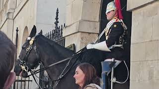 12 October 2024 WAITING EASILY FOR THE END OF THE GUARD THE HORSE IS VERY UNTRESSED