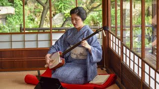 Geisha and Maiko dance in yukata in Kyoto, Japan / 芸妓と舞妓の踊り