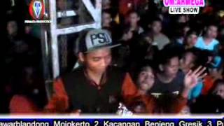 Cinta Terisolasi   Ina Samantha    Armega Live Show Mulung Driyorejo 2015