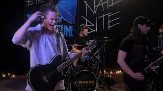 Nail Bite: Parasite live!