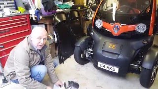 Twizy   Fitting front MUD FLAPS part 1