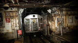 😱 CHAMBER of HORRORS! 👻 J and Z Subway Station, Chambers Street, Manhattan New York CIty