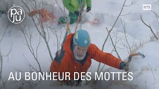 Simon et Nicolas sont passionnés par l'escalade sur mottes gelées