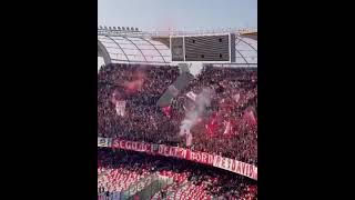 LA MAGNIFICA ATMOSFERA DEI BARI ULTRAS CONTRO ASCOLI