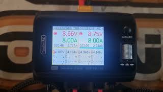 toolkitRC m6D Ladevorgang 2x 2s Lipo 8000mAh