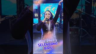 Siang-siang ditemani mbak Niken dengan lagu Selendang Biru nya #music  #shortsclip #shorts