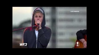 Justin Bieber singing Boyfriend acoustic on the World Famous Rooftop in Australia, September 28 2015