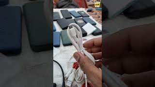 Delhi चोर Bazaar | OG AirPods 499/- 😱 #dehlitesaudkhan #chorbazaar #jamamasjidchorbazaar #viralvideo