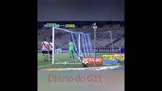 Wesley perdendo gol