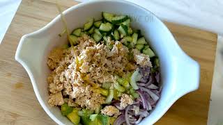 Healthy Avocado Tuna Salad Recipe + Lemon Dressing